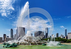 Chicago skyline and Buckingham fountain at sunny day, Chicago, Illinois, USA.