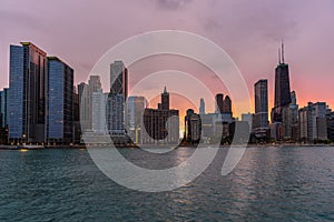 Chicago waterfront er cloudy sky at sunset