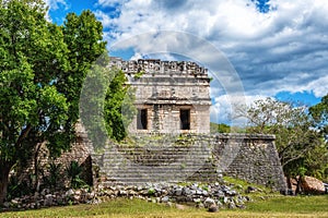 Chichen Itza Edificio de las Monjas Nunnery