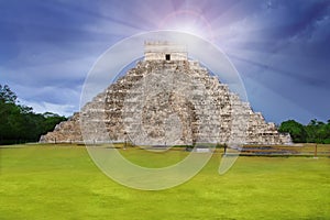 Chichen Itza Kukulcan Mayan temple sun beam