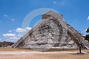 Chichen itza pyramid