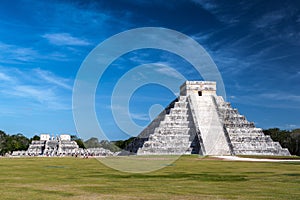 Pyramída 