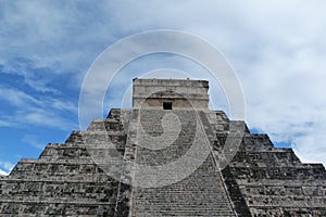 Chichen Itza, Pyramid of Kukulkan (El Castillo).