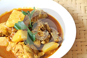 Chicken curry with potato