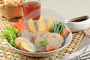 Chicken Galantine with various Steamed Vegetable Side Dish