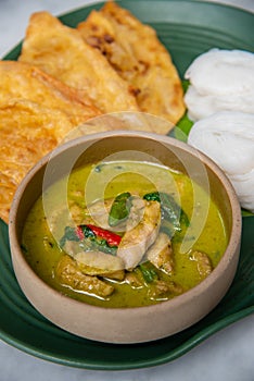 Chicken Green Curry Roti