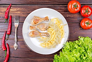 Chicken legs fried with vermicelli