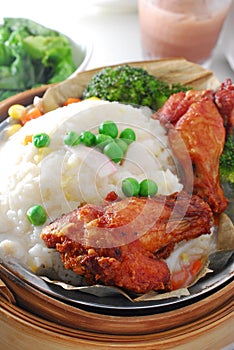 Chicken legs in glutinous rice