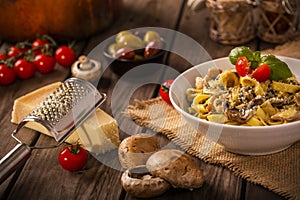 Chicken and mushroom pasta rustic