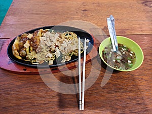 chicken noodle, Indonesian food, hot chicken noodle, mie ayam ceker, mie ayah hot photo