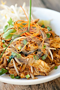 Chicken Pad Thai