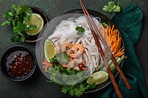 Chicken and rice noodle bow