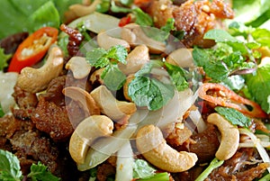 Chicken salad with cashew nut