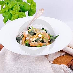 Chicken spinach pasta