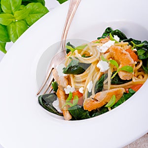 Chicken spinach pasta