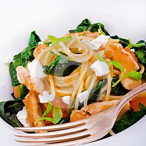 Chicken spinach pasta