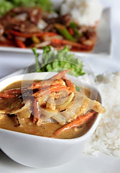 Chicken yellow curry