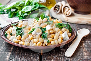 Chickpeas with spinach and feta photo