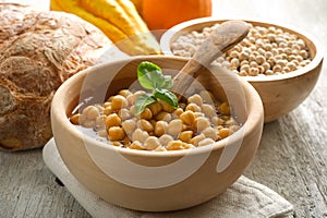 Chicpeas soup