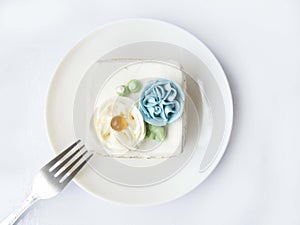 Chiffon snow flower cake