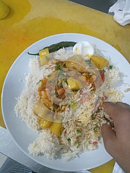 Chikan egg eting spice