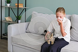 The child is allergic to a cat