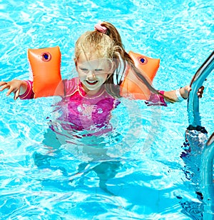 Mangas en nadar piscina 