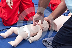 Baby or child first aid training and CPR photo