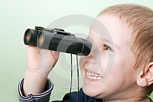 Child with binoculars