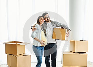 child family box home house moving happy apartment pregnant mother father daughter relocation new property parent