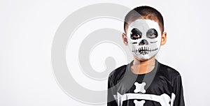 Child man horror face painting make up for ghost scary