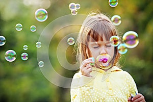 Child starting soap bubbles