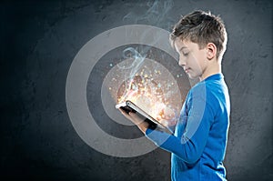 Child with Tablet PC