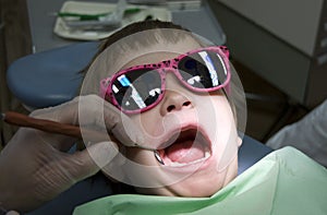 Child visit at the dentist