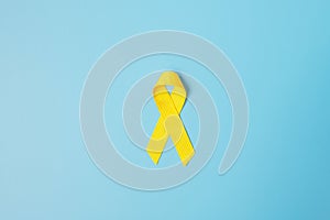 Dětství rakovina, kost měchýř a sebevražda prevence povědomí měsíc zlato stuha podporující lidé žijící 