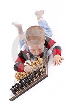 Childre playing chess