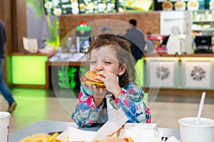 Children eat fast food