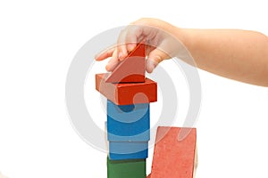 The children hand builds construction from cubes