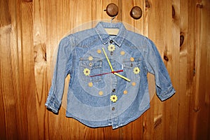 Children jeans shirt in selfmade into a clock converts