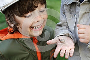 Children learn snail