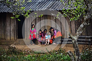 Children in the Northwest region of Vietnam