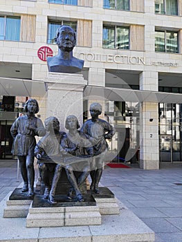 Children Statue in Dresden