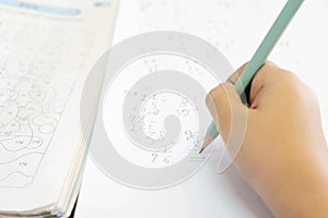 Children are thinking of solving math problems