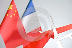 China and France flag