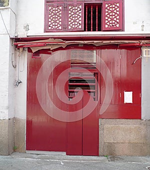 China Macau Street Alley Antique Window Wooden Door Red Mother of Pearl Seashell Mosaic Frame Fresh Air Landscape Macao Outdoor