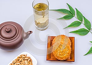 China traditional moon cake and tea