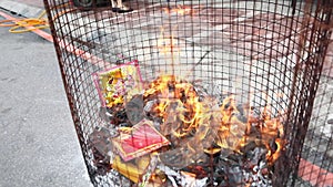 China, traditional religion, customs, Zhongyuan Purdue, Chinese Ghost Festival, believers, burning paper money