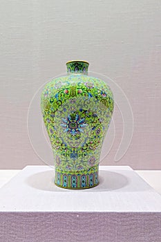 Chines ancient porcelain vase