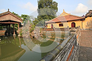 Chinese, architecture, reflection, water, tourist, attraction, tree, leisure, historic, site, plant, hacienda, pond