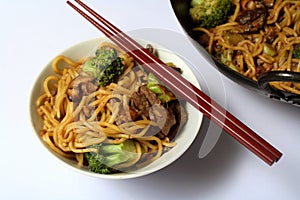 chinese beef noodle chow mein